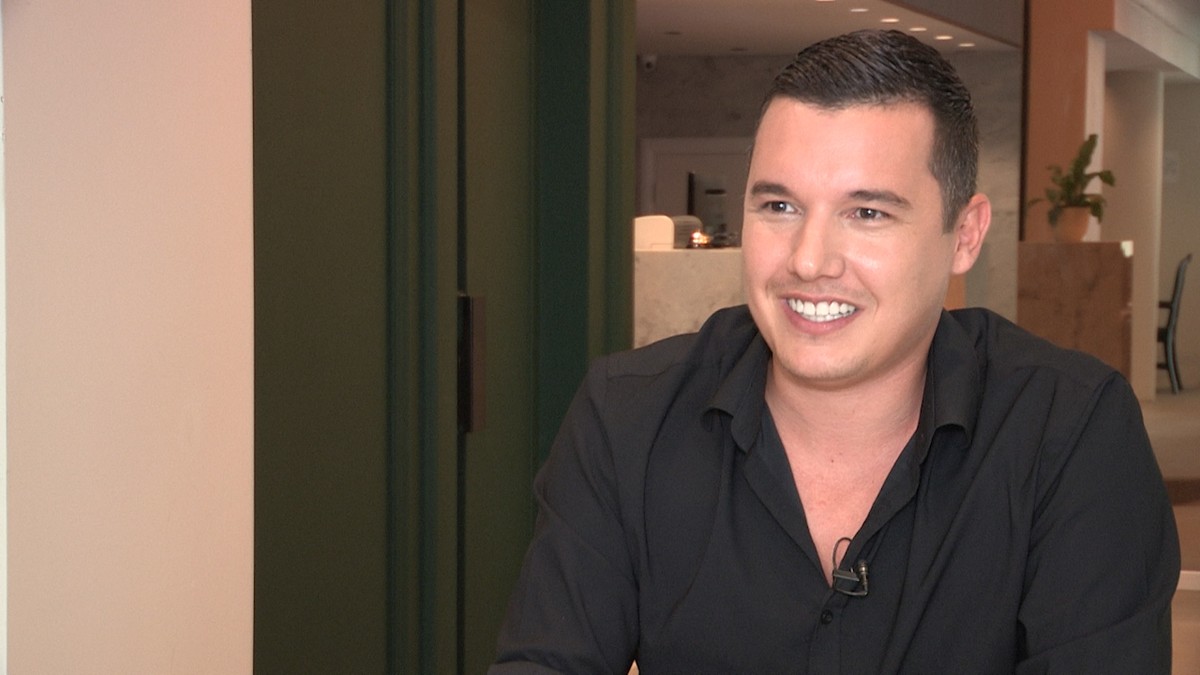 "Dancer Ivan Mileusnić Defends Serbian Jury's Eurovision Voting"