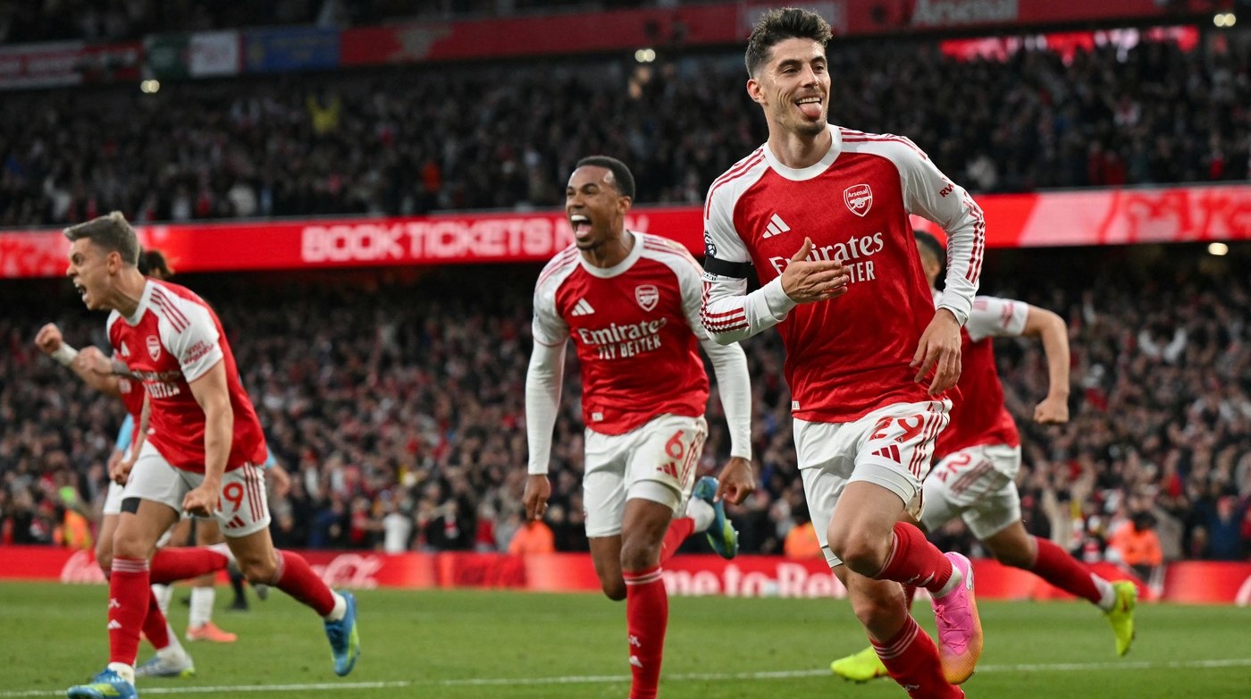 Arsenal Ends 22-Year Title Drought, Manchester City Miss Out