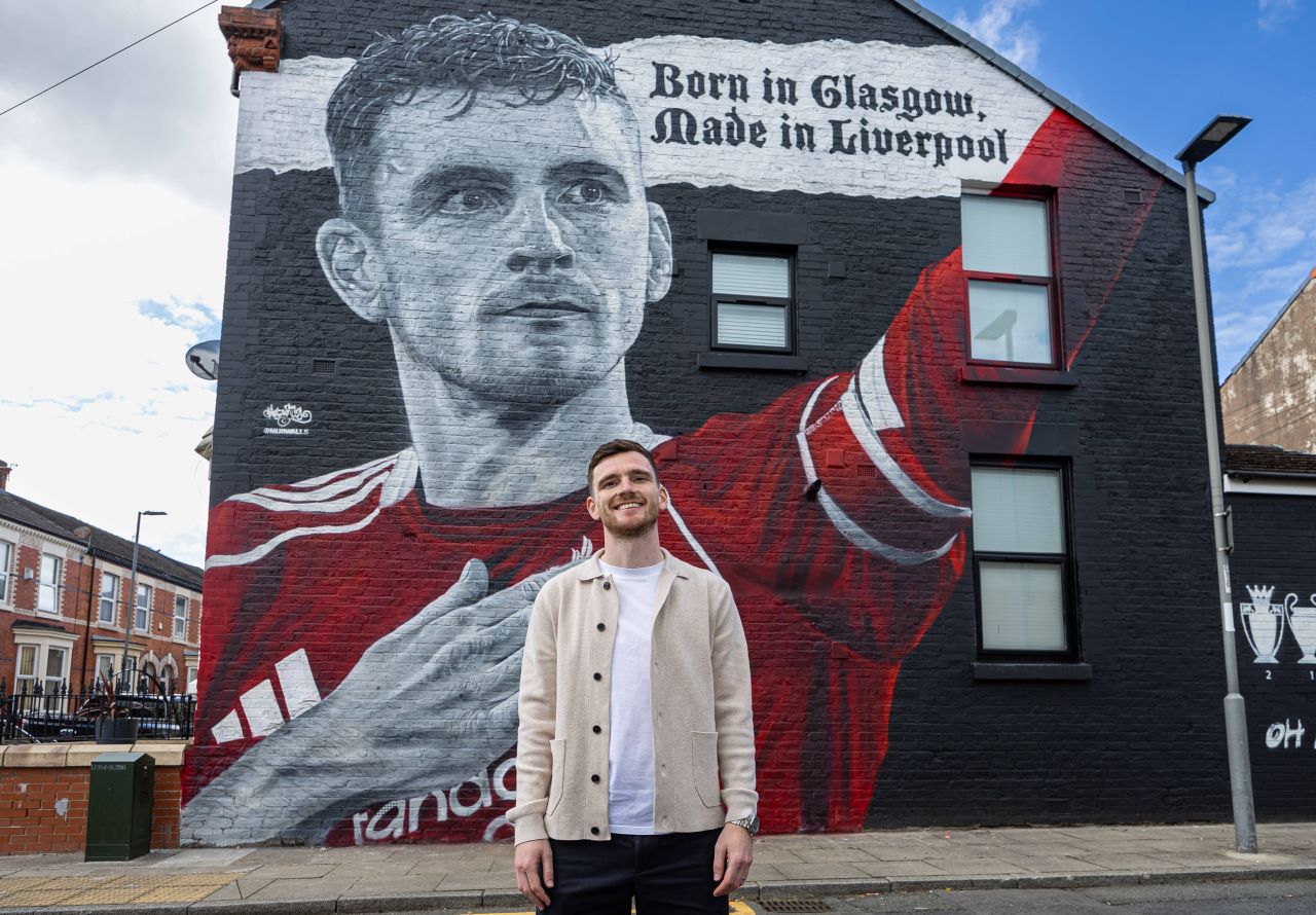 Robertson Leaves Liverpool Praise for Wirtz and Isak