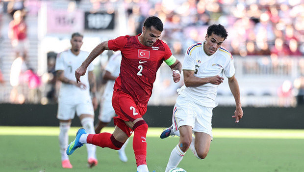 Zeki Çelik Wears the Armband: Turkey Edge Venezuela in Heat