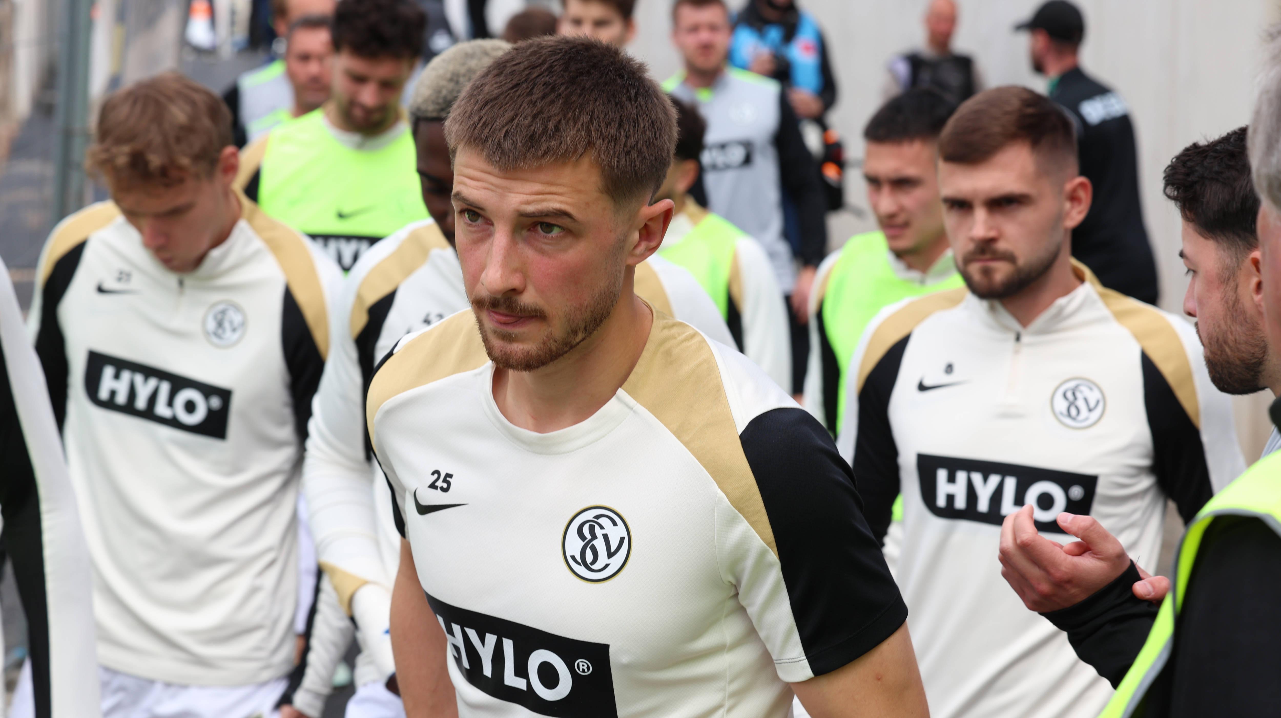 Bulgarian Star Shines in Bundesliga: Lucas Petkov and Elversberg Create History