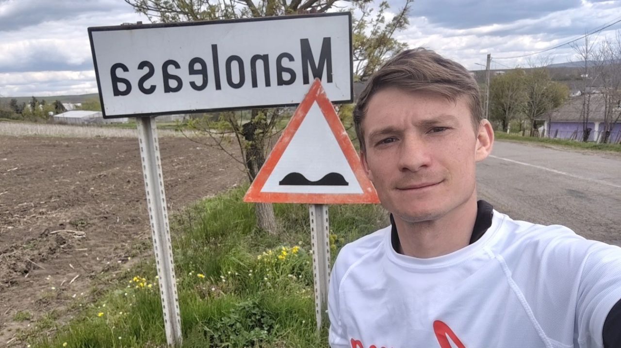 Adrian Şovea's 2,800km Run Around Romania's Borders