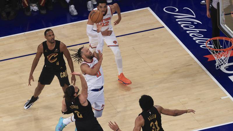 Knicks Stage Historic Comeback, Win 22-Point Game Against Cavaliers
