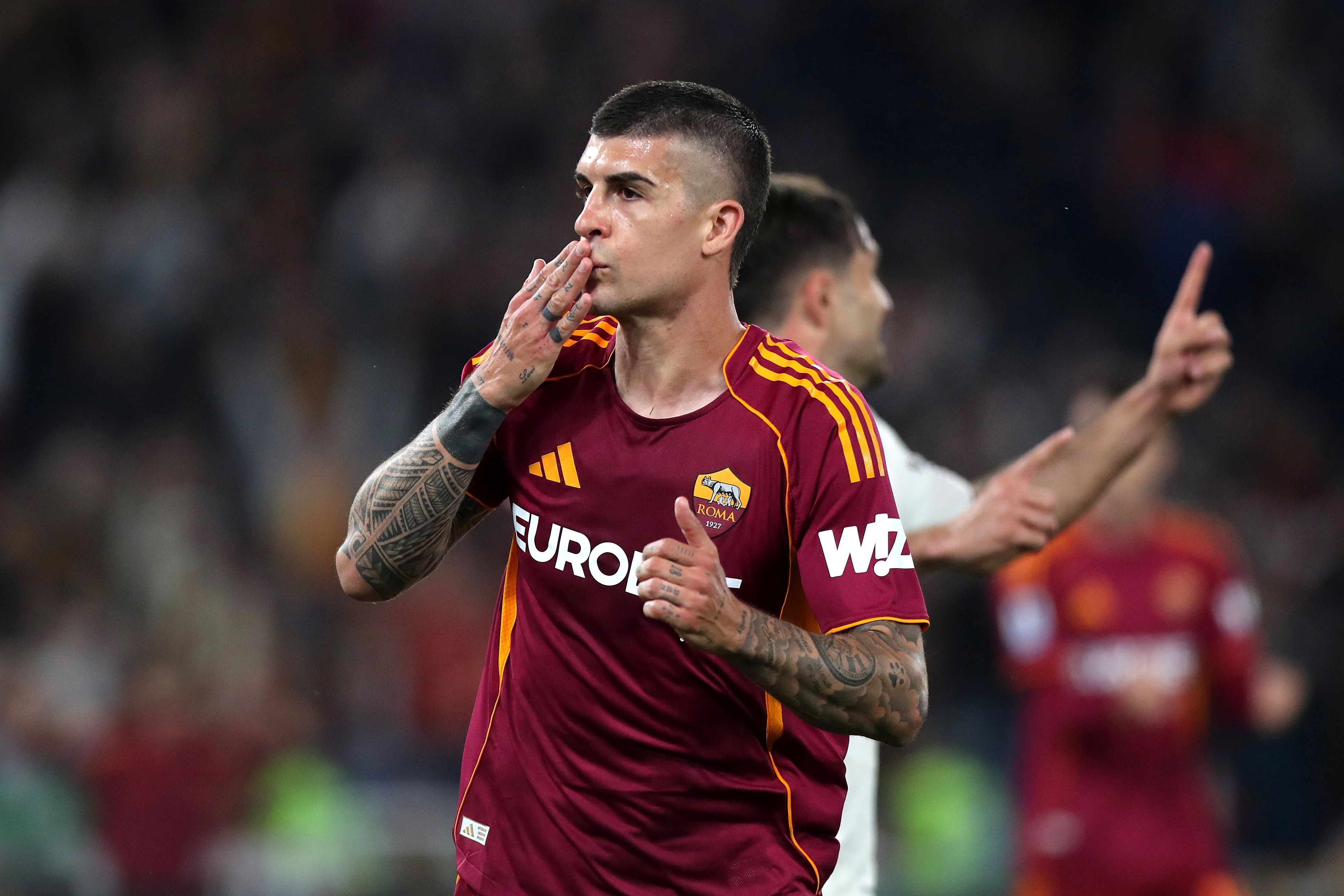Roma Pounds Fiorentina, Eyes on Juventus