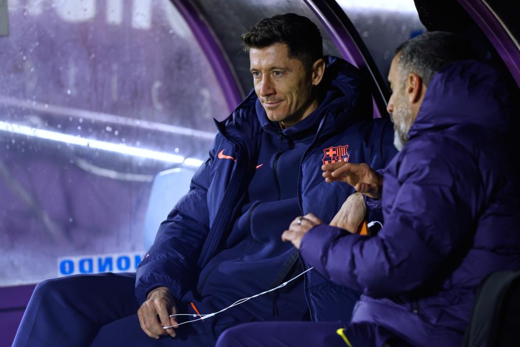 Levandowski's Decision Shakes Up Barcelona Football!