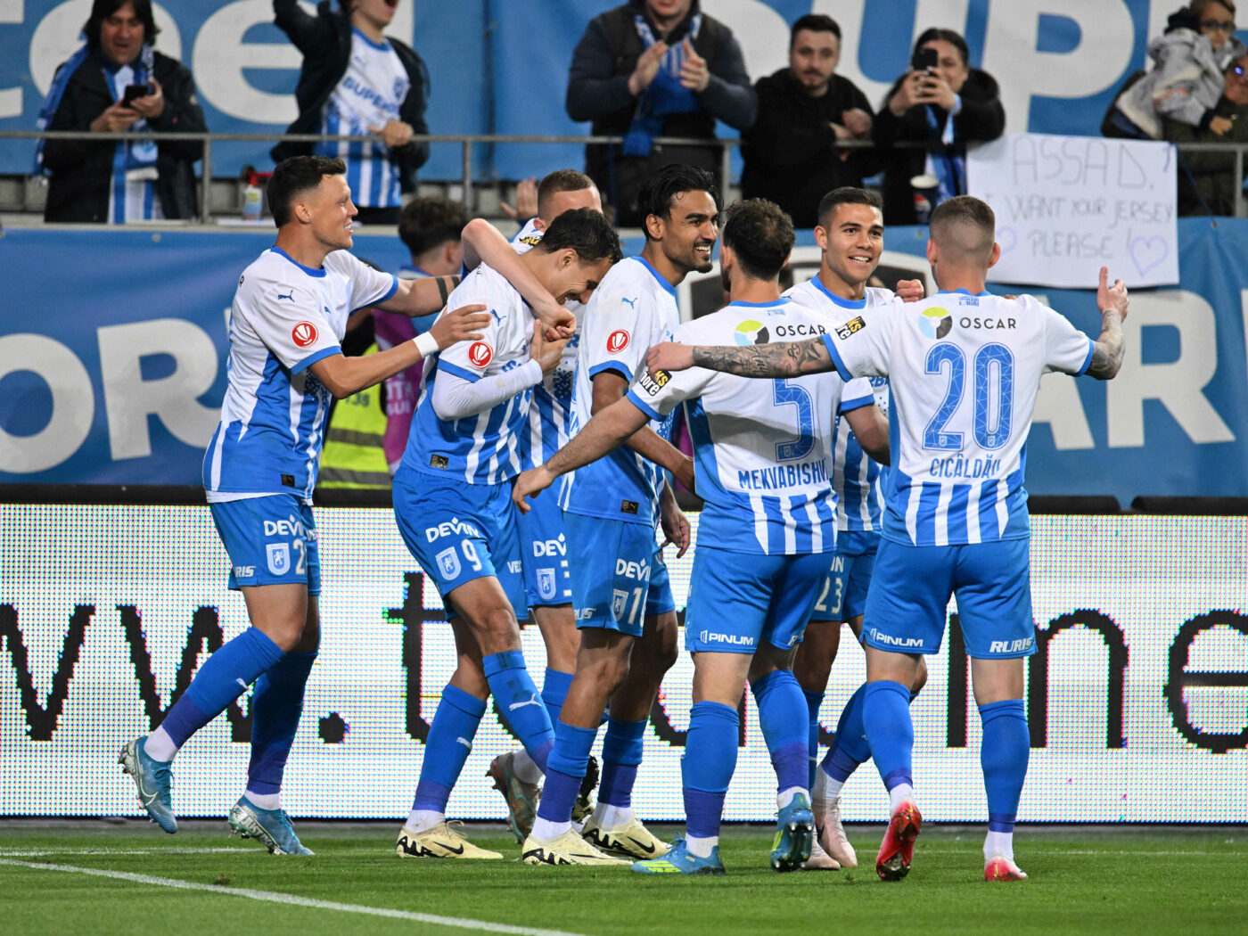 Star Player Leaves University of Craiova After Winning Title