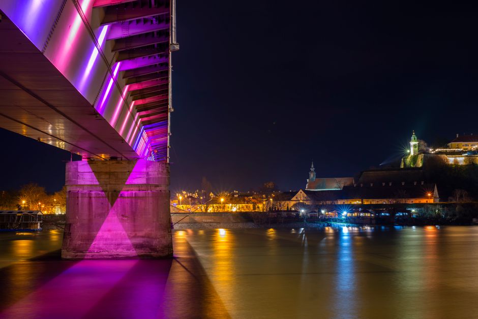 Novi Sad nightlife riverfront bars evening lights