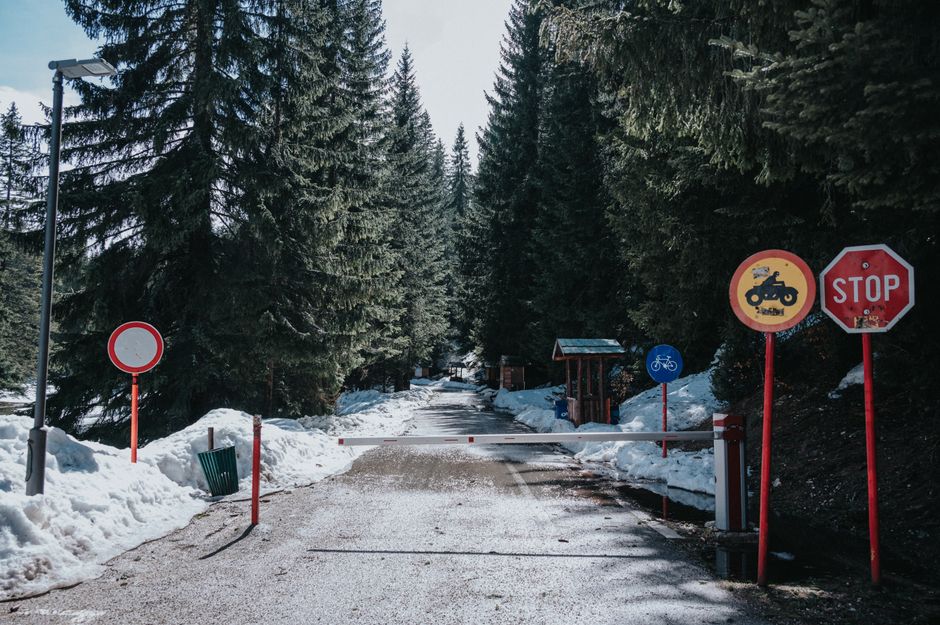 Zabljak bus station trailhead parking area Montenegro