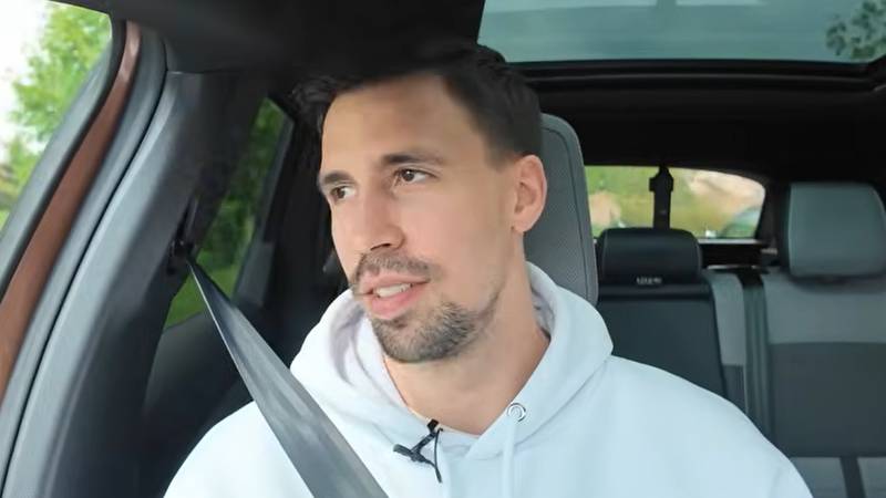 Captain Martinović Shows Support for Struggling Šarac