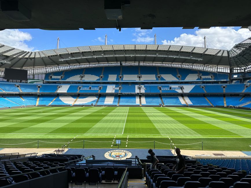 Erling Haaland training session Manchester City stadium