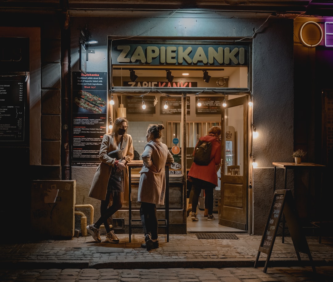 Cafe Bar Skoljka Mali Losinj square live music cozy atmosphere