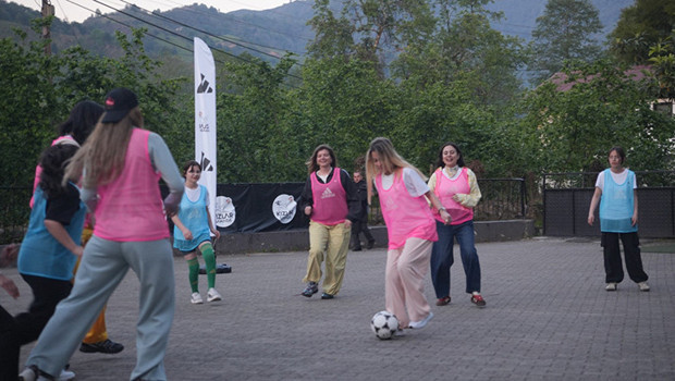 Adidas and Kızlar Sahada Empower Girls Through Football
