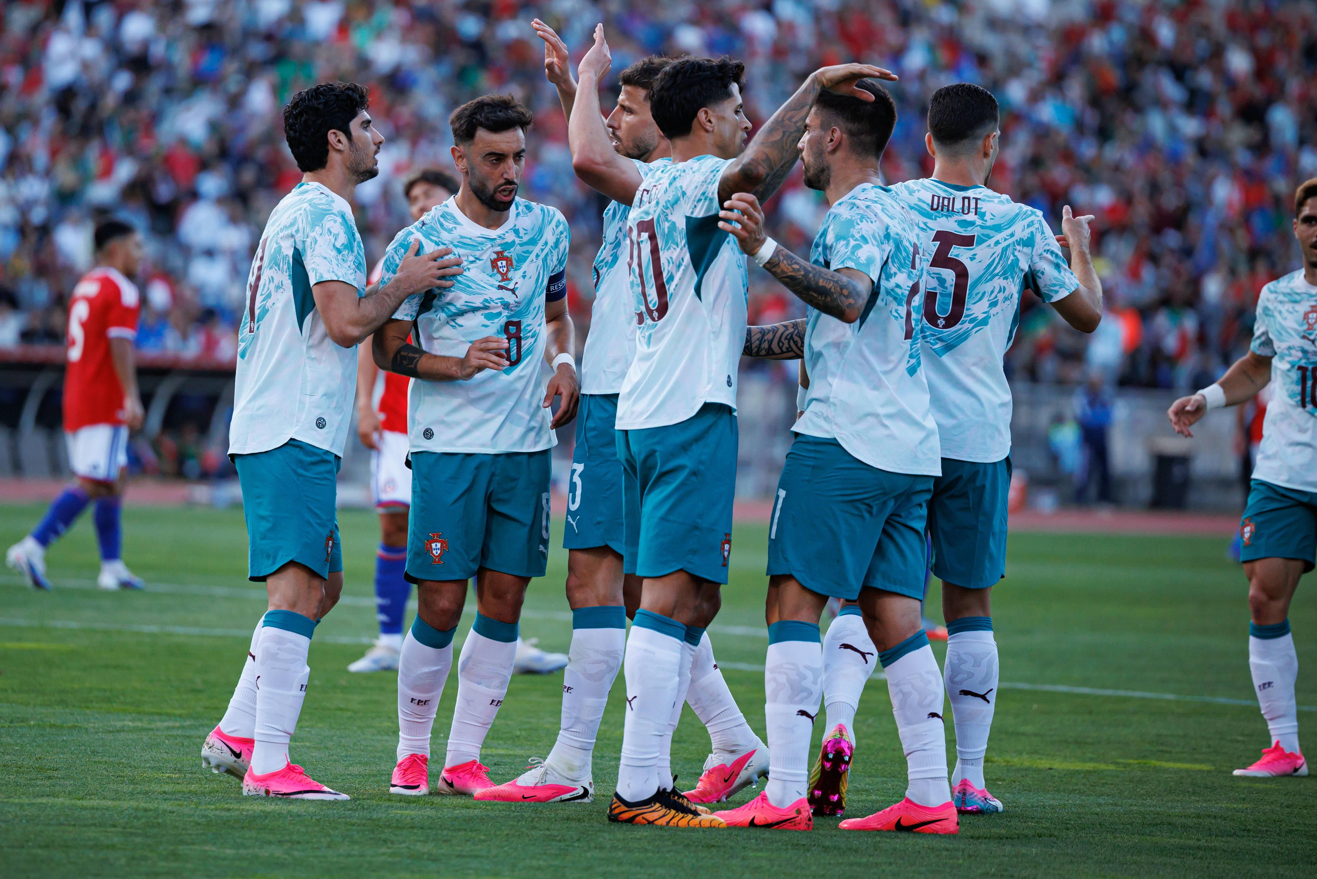 Portugal Crush Chile 2-1 in World Cup Warm-Up