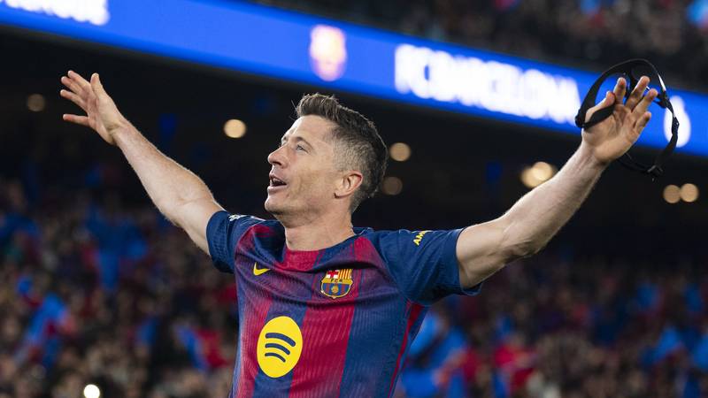 Lewandowski Leaves Barcelona After Four Successful Years