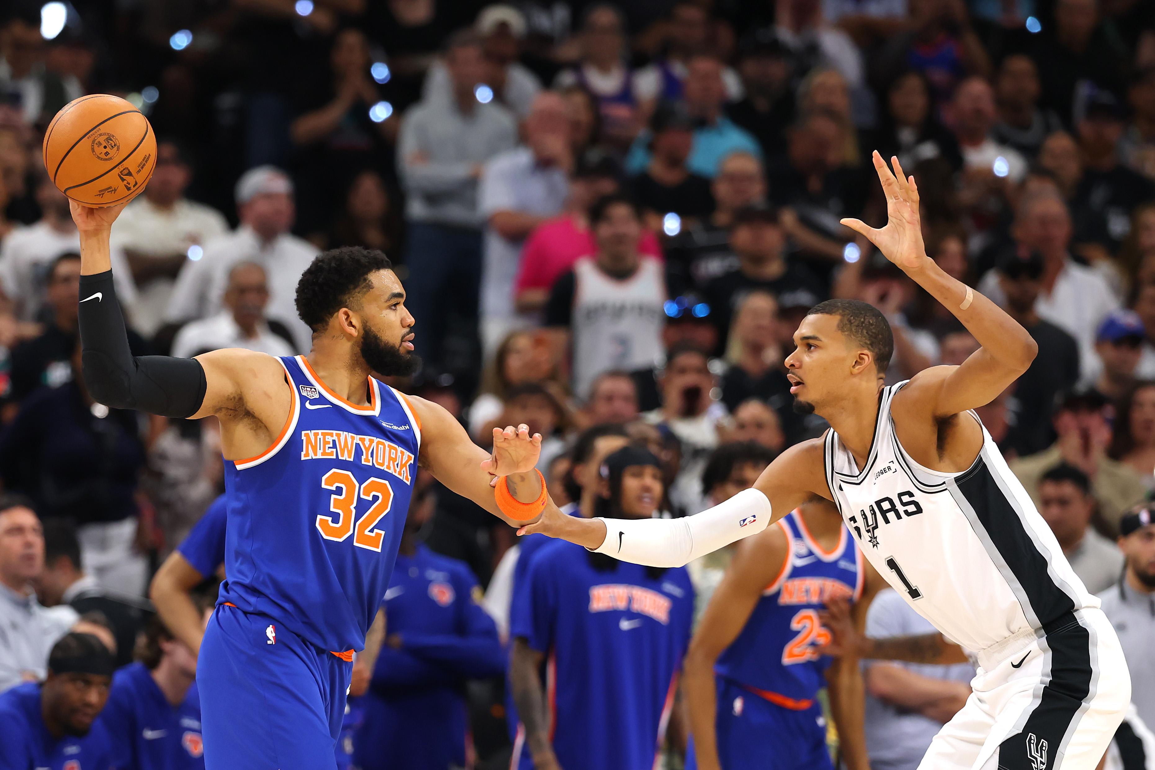 Knicks Snatch Game 2 in San Antonio, Championship Within Grasp